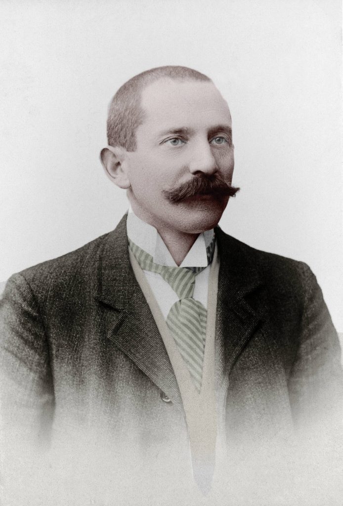 Carl Friedrich Bucherer en 1888, lorsqu'il ouvre la première boutique à Lucerne.
